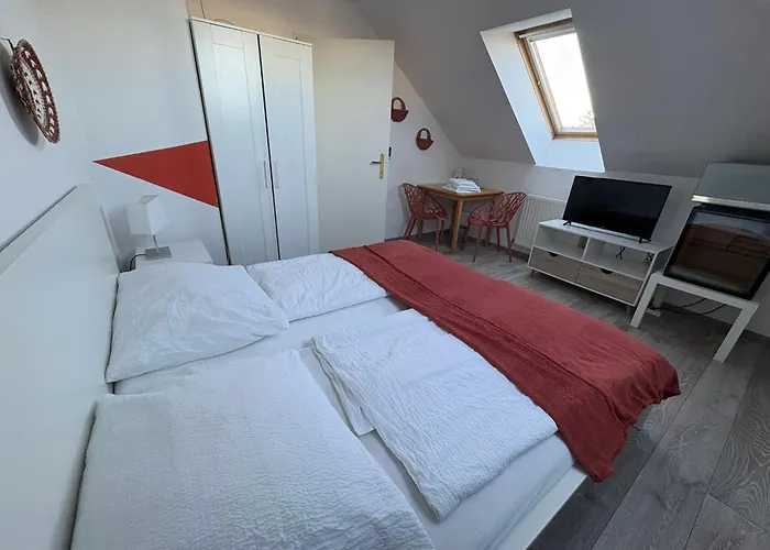 Lizzi Konukevi 3*
